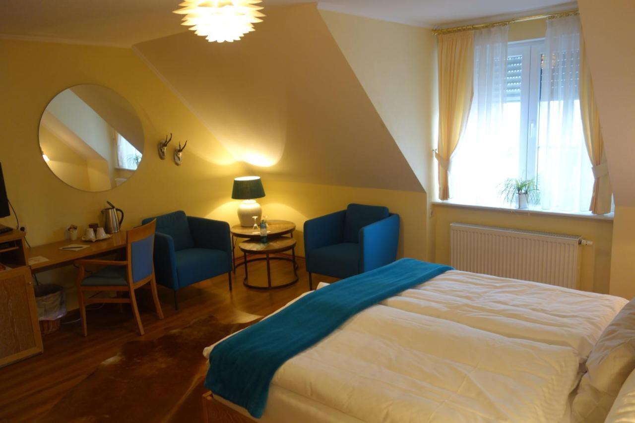 & Restaurant Venner Moor Hotel